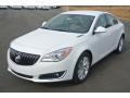 Front 3/4 View of 2014 Buick Regal FWD #2