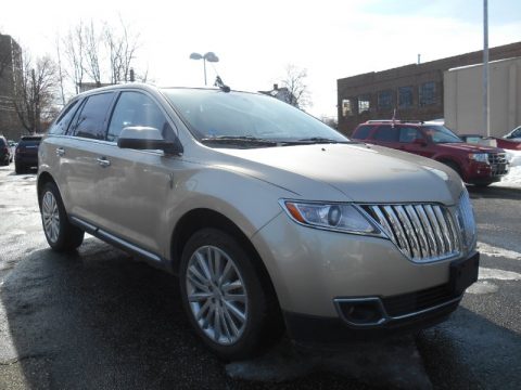 Gold Leaf Metallic Lincoln MKX AWD.  Click to enlarge.