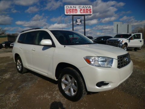 Blizzard White Pearl Toyota Highlander V6 4WD.  Click to enlarge.