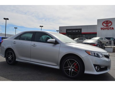 Classic Silver Metallic Toyota Camry SE.  Click to enlarge.