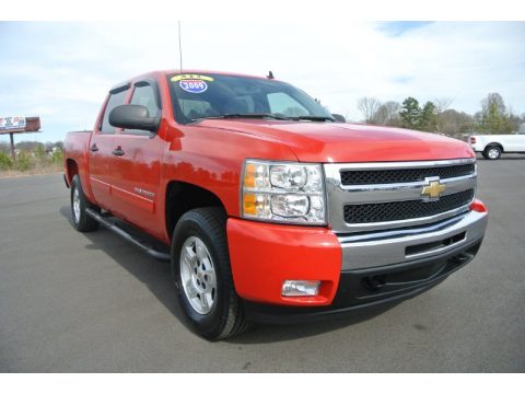Victory Red Chevrolet Silverado 1500 LT Crew Cab 4x4.  Click to enlarge.