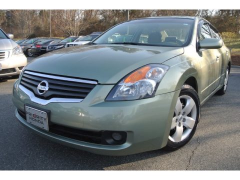 Metallic Jade Nissan Altima 2.5 S.  Click to enlarge.