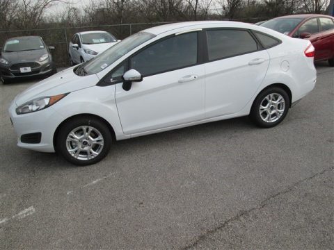 Oxford White Ford Fiesta SE Sedan.  Click to enlarge.