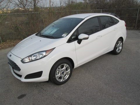 Oxford White Ford Fiesta SE Sedan.  Click to enlarge.