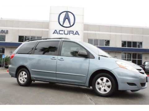 Blue Mirage Metallic Toyota Sienna LE.  Click to enlarge.