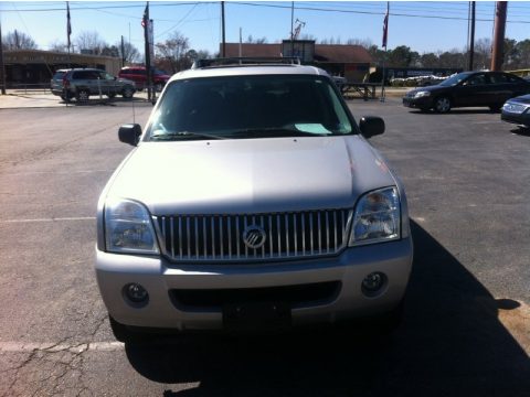 Light French Silk Metallic Mercury Mountaineer V8 Premier AWD.  Click to enlarge.