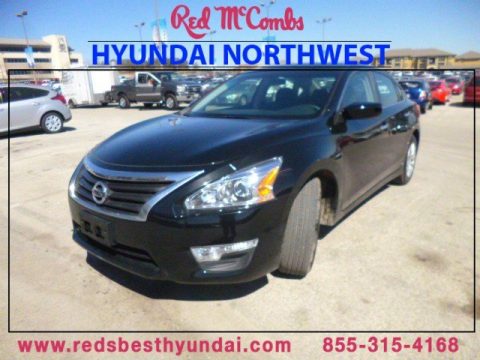 Super Black Nissan Altima 2.5 S.  Click to enlarge.