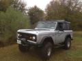 Front 3/4 View of 1970 Ford Bronco Sport Wagon #2