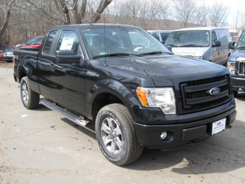 Tuxedo Black Ford F150 STX SuperCab 4x4.  Click to enlarge.