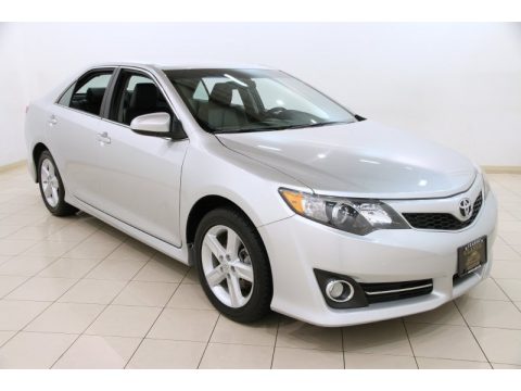 Classic Silver Metallic Toyota Camry SE.  Click to enlarge.