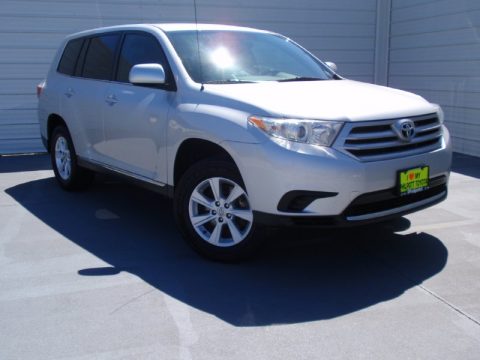 Classic Silver Metallic Toyota Highlander .  Click to enlarge.