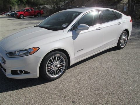 White Platinum Ford Fusion Hybrid SE.  Click to enlarge.