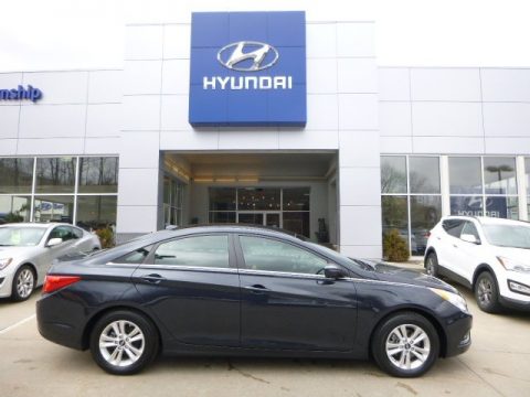 Pacific Blue Pearl Hyundai Sonata GLS.  Click to enlarge.