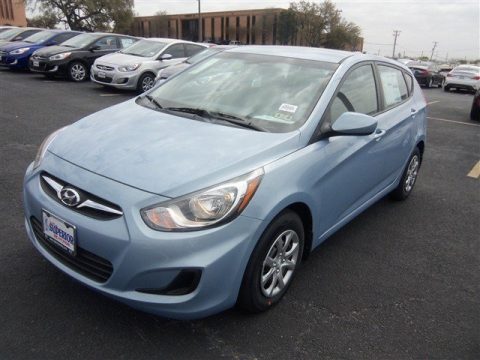 Clearwater Blue Hyundai Accent GS 5 Door.  Click to enlarge.