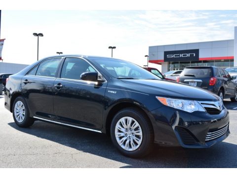 Cosmic Gray Metallic Toyota Camry Hybrid LE.  Click to enlarge.