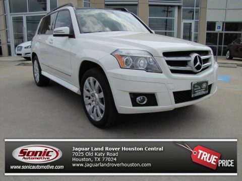 Arctic White Mercedes-Benz GLK 350. Click to enlarge. Arctic White Mercedes-Benz GLK 350. Click to enlarge.