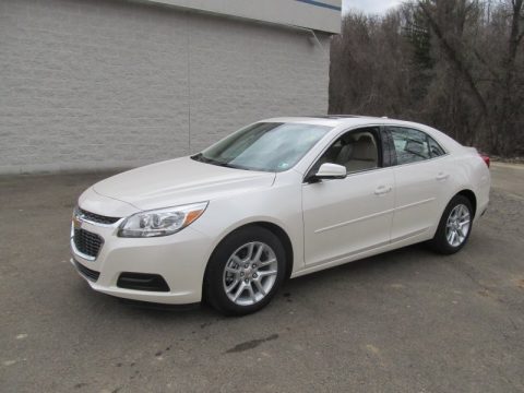 Summit White Chevrolet Malibu LT.  Click to enlarge.