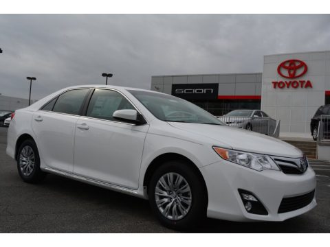 Super White Toyota Camry LE.  Click to enlarge.