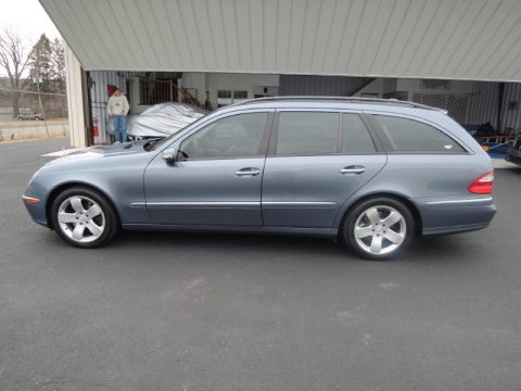 Platinum Blue Metallic Mercedes-Benz E 500 4Matic Wagon.  Click to enlarge.