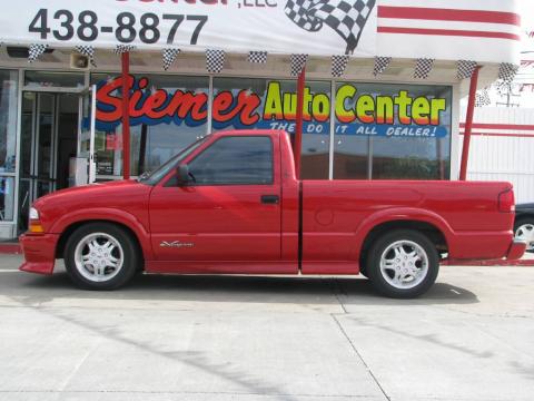 Victory Red Chevrolet S10 Xtreme Regular Cab.  Click to enlarge.