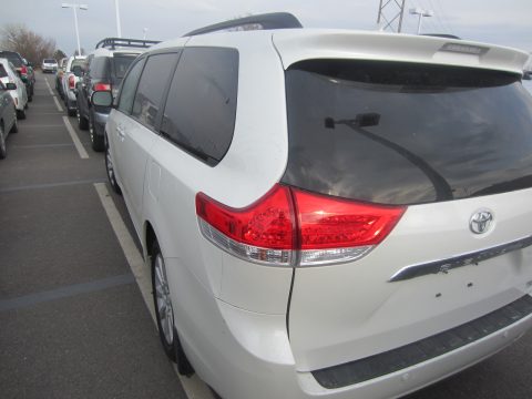 Blizzard White Pearl Toyota Sienna Limited AWD.  Click to enlarge.