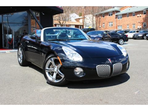 Mysterious Black Pontiac Solstice Roadster.  Click to enlarge.