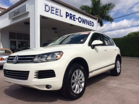 Campanella White Volkswagen Touareg VR6 FSI Sport 4XMotion.  Click to enlarge.