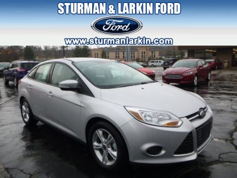 Ingot Silver Ford Focus SE Sedan.  Click to enlarge.