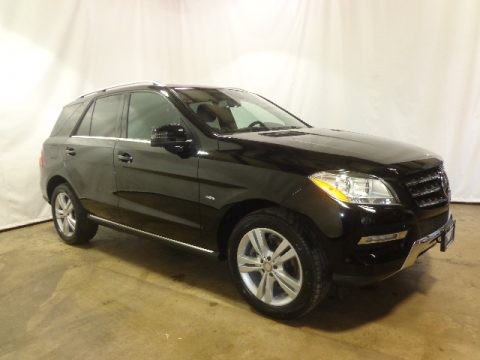 Black Mercedes-Benz ML 350 4Matic. Click to enlarge. Black Mercedes-Benz ML 350 4Matic. Click to enlarge.