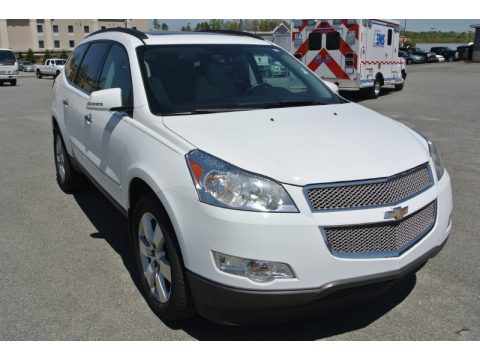 Summit White Chevrolet Traverse LTZ AWD.  Click to enlarge.