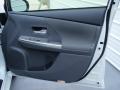 2014 Prius v Three #17 2014 Prius v Three #17