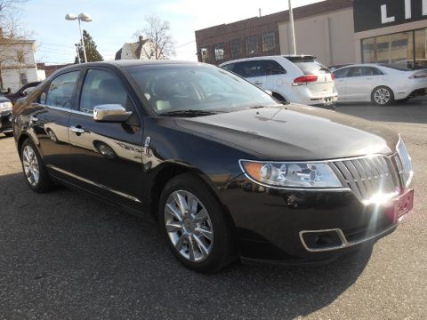 Black Lincoln MKZ AWD.  Click to enlarge.