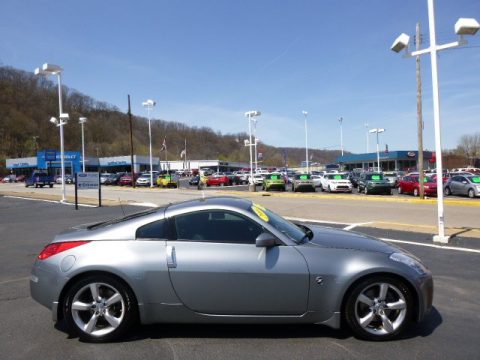 Silver Alloy Metallic Nissan 350Z Enthusiast Coupe.  Click to enlarge.
