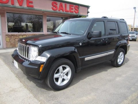 Brilliant Black Crystal Pearl Jeep Liberty Limited 4x4.  Click to enlarge.