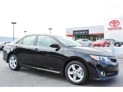 Attitude Black Metallic Toyota Camry SE.  Click to enlarge.