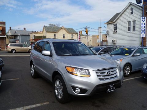 Moonstone Silver Hyundai Santa Fe Limited AWD.  Click to enlarge.