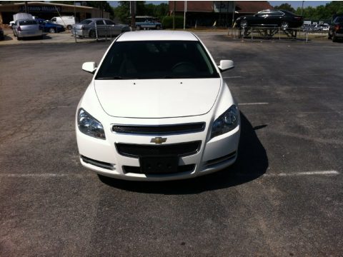 White Chevrolet Malibu LT Sedan.  Click to enlarge.
