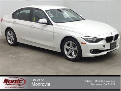 Alpine White BMW 3 Series 328i Sedan.  Click to enlarge.