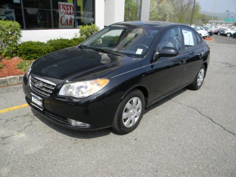 Black Pearl Hyundai Elantra SE Sedan.  Click to enlarge.