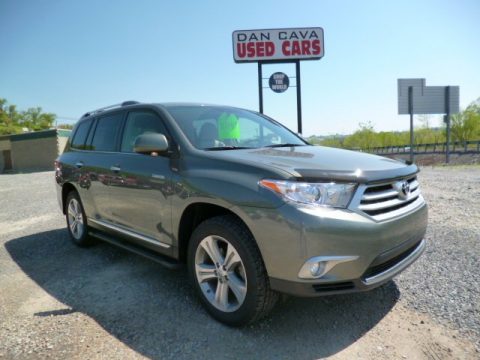 Cypress Green Pearl Toyota Highlander Limited 4WD.  Click to enlarge.