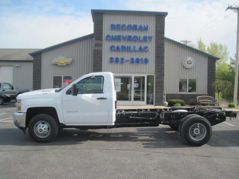 Summit White Chevrolet Silverado 3500HD WT Regular Cab 4x4 Chassis.  Click to enlarge.