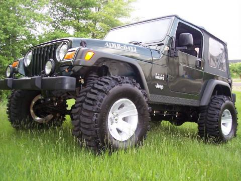 Moss Green Pearlcoat Jeep Wrangler Willys Edition 4x4.  Click to enlarge.