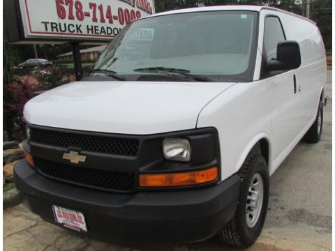 Summit White Chevrolet Express 2500 Commercial Van.  Click to enlarge.