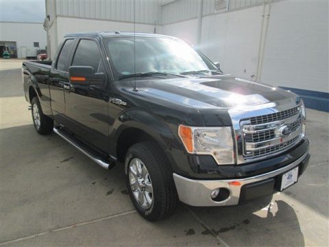 Tuxedo Black Ford F150 XLT SuperCab.  Click to enlarge.