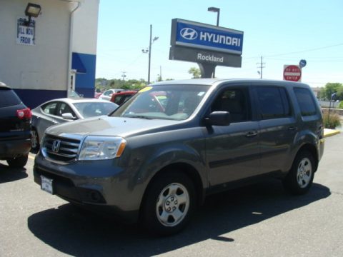 Polished Metal Metallic Honda Pilot LX 4WD.  Click to enlarge.