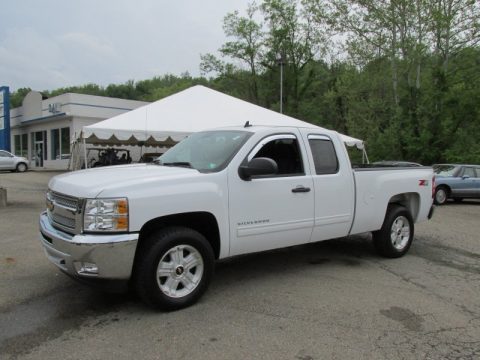 Summit White Chevrolet Silverado 1500 LT Extended Cab 4x4.  Click to enlarge.