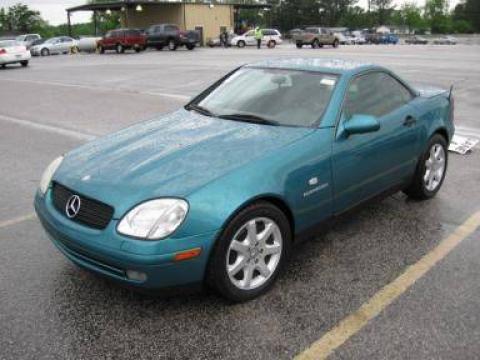 Calypso Green Metallic Mercedes-Benz SLK 230 Kompressor Roadster.  Click to enlarge.