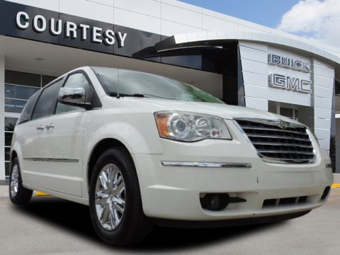 Stone White Chrysler Town & Country Limited.  Click to enlarge.