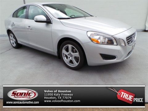 Silver Metallic Volvo S60 T5.  Click to enlarge.