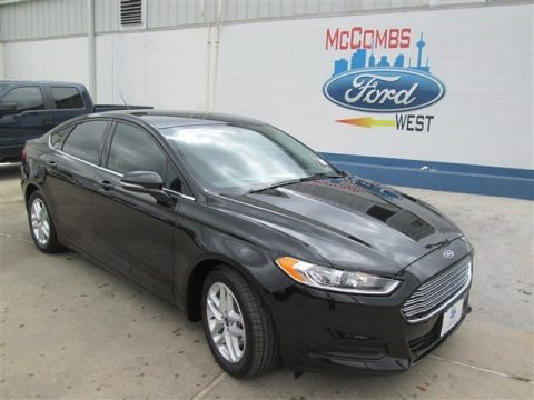 Tuxedo Black Ford Fusion SE.  Click to enlarge.